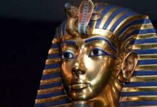 القناع الذهبي